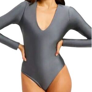 Good American Disco High Shine Compression Long Sleeve V Neck Bodysuit Small